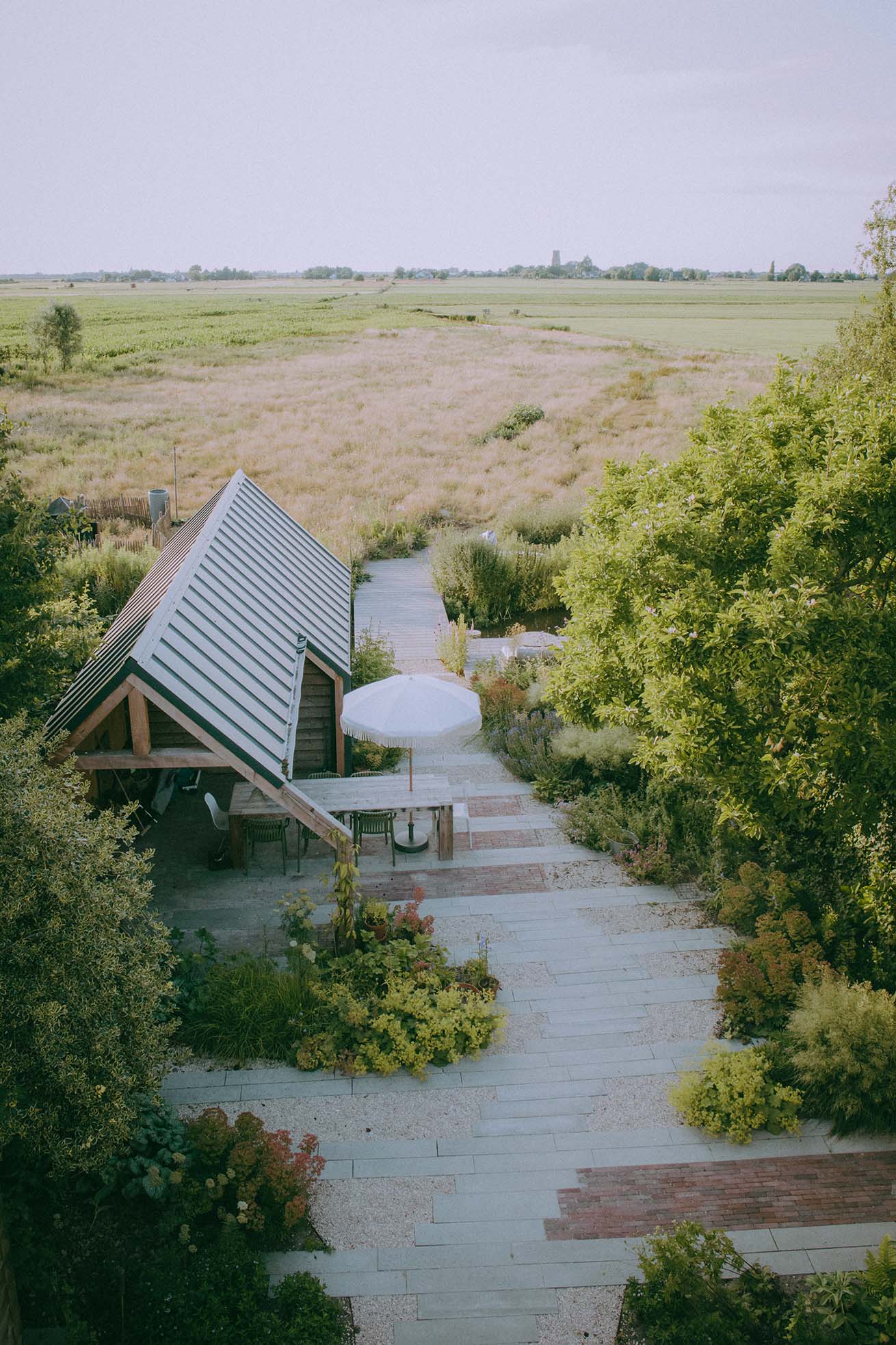 1-de-landelijke-tuin-van-200-m2