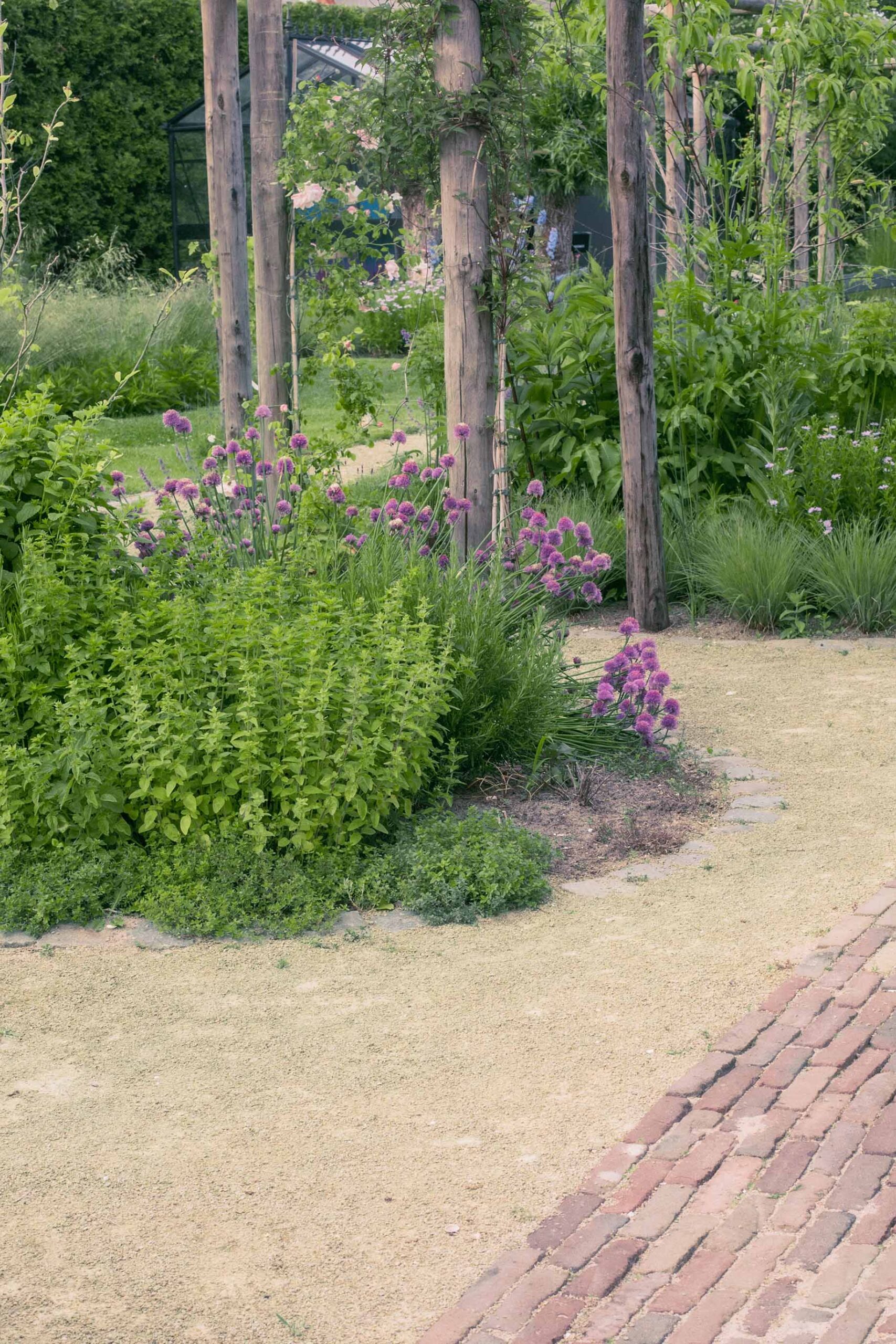 1-de-landelijke-tuin-van-2000-m2